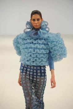 #Sewing, #Pattern, #Craft, #DIY, #2024, #Fabric, #Textile, #Handmade, #Fashion, #Design School Fashion Show, Sculptural Fashion, Graduation Style, Knit Art, Viktor Rolf, Weird Fashion, Design Textile, Knitwear Fashion, Blue And Grey