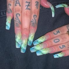 Y2K Nail Ideas That'll Take You Right Back to the Year 2000 — See Photos Allure Nails Emo, 90s Nails, White And Green Nails, Wine Red Nails, Cute Nails Short, Nails Acrylic Square