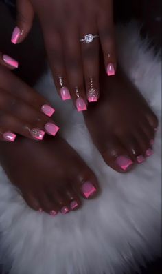 The latest nail style trend to hit Instagram is a creative way to celebrate the season. Users are uploading images of nails painted to look like the knit sweaters that are perfect for this time of the year.  .. Gel Toe Nails, Cute Toe Nails, Cute Acrylic Nail Designs