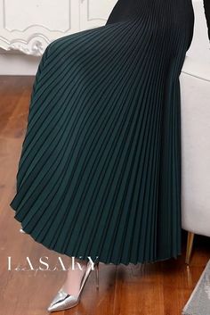 Lasaky - Gradient Color Slim-Fit Pleated Skirt with Fold Detail - Chic and Versatile Half-Skirt Non-stretch Green Pleated Skirt, Green Pleated Non-stretch Skirt, Green Non-stretch Pleated Skirt, Elegant Green Skirt With Accordion Pleats, Elegant Green Accordion Pleats Skirt, Half Skirt, Mid Length Skirts, Skirt Skirt, Color Fabric