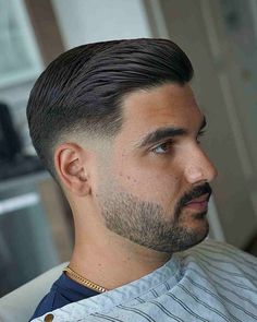 Less Volume Hair Hairstyles, Short Combover Fade, Short Comb Over Fade, Combover Haircut Men, Combover Fade Men's, Combover Haircut, Low Fade Comb Over, Short Sides Haircut