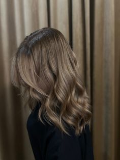 Subtle Dark Blonde Highlights, Cool Soft Brown Hair, All Over Color Dark Blonde, Dark Blonde With Brown Lowlights, Hair Color Inspo Natural, Dark Blonde All Over Hair Color, Full Color Light Brown Hair, Dark Neutral Blonde Hair Color, Very Natural Highlights On Brown Hair