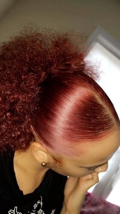 Burgundy Natural Hair, Girl Hair Colors, Cute Hair Colors, Pelo Afro