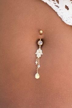 Gold handmade belly button ring Hamsa pendant by AdiMiraroJewelry Belly Button Piercing Hoop, Belly Button Piercing Dangle, Navle Piercing, Christmas Crystals, Piercing Bouche, Piercing Navel