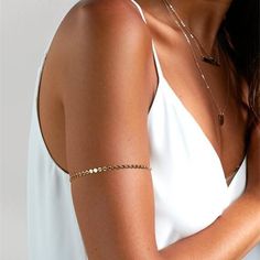 Armlet Gold, Arm Cuff Jewelry, Tattoo Modern, Tattoo Gold, Upper Arm Cuffs, Gold Tattoo, Silver Jewelry Box, Arm Jewelry, Arm Bracelets