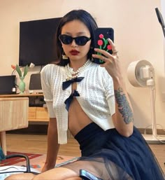 French 90s Fashion, Night Out Outfit Aesthetic, Outfit Bella Hadid, Summer Night Out Outfit, Night Out Outfit Summer, Bella Hadid Aesthetic, Date Night Aesthetic, Bella Hadid Fashion, Summer Date Night Outfit