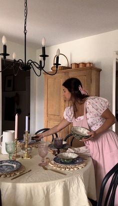 Trad Wife Aesthetic, Milena Ciciotti, Housewife Dress, Happy Homemaking, Wife Life, Future Lifestyle, Slow Life, Future Wife, Mommy Life