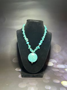 This exquisite jewelry is handmade with meticulous detail. It was created by talented Mexican artisans in Taxco, Mexico. It is the perfect accessory for any occasion. Turquoise Pendant, Natural Turquoise, Exquisite Jewelry, Necklace Handmade, Jewelry Ideas, Beautiful Bracelet, Handmade Necklaces, Turquoise Necklace, Jewelry Necklace Pendant