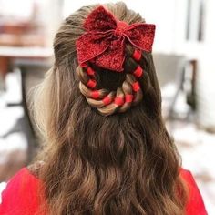 Christmas Hair Ideas For Kids, Fun Christmas Hairstyles, Christmas Hairstyles For Kids, Winter Haircuts, Christmas Hairstyle, Christmas Tree Hair, Festive Hair, Christmas Party Hairstyles, Cute Buns