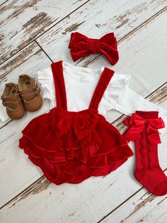 Toddler girl outfit | Baby girl Christmas clothes | Toddler girl clothes red velvet suspender diaper cover Christmas outfit by RileyGraceFashion on Etsy Newborn Christmas Outfit, Monogram Outfit, Girls Christmas Outfits, Toddler Girl Outfit, Baby Christmas Outfit, غرفة ملابس