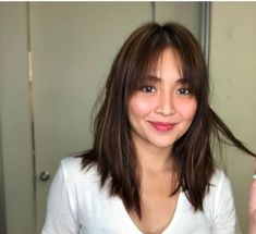 Kathryn Bernardo Bangs, Kathryn Bernardo Haircut, Kathryn Bernardo Short Hair, Kathryn Bernardo Hair, Kathryn Bernardo Hairstyle, Korean Haircuts, Long Hairstyles With Layers, Hairstyles With Layers, Haircuts To Try