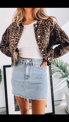 Girls #fashion #inspiration face интервью amandla stenberg caroline daur big baby tape cara delevingne obladaet chloe sevigny pharaoh hana cross camila coelho flesh tmz yung romero alessandra rich lizer bae joo-hyun elle fanning summer summer fashion street style angèle men's #style tips mens #wear easy outfits for guys men's clothing street style video kylie jenner bikini hypebeast fashion streetwear fashion jordans undercover kourtney kardashian pandemik kris jenner Grunge Style Outfits, Fall Mini Skirt, Chloë Sevigny, Wedding Simple, Blue Denim Skirt, Dresses Outfits, Skirt Outfit