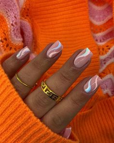 Nail Inspo Peach Color, Holiday Nails Summer Gel Polish, Ongles Rose Pastel, Summer Holiday Nails, Nail Summer, Holiday Acrylic Nails, Designer Nails, Inspiration Nails, Pastel Nails Designs