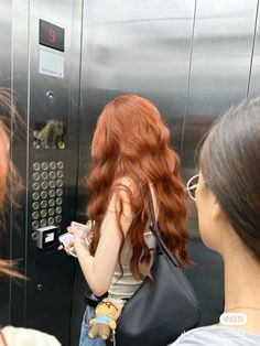 Ginger Hair Inspo Color, Pale Red Hair, Asian Ginger Hair, Ginger Hair Makeup, Girl With Ginger Hair, Paprika Hair Color, Ginger Aesthetic, Hair Colora, Wavy Red Hair