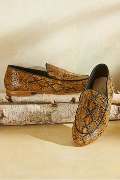 Loafers Style, Casual Loafers, Soft Surroundings, Flat Espadrille, Fashion Flats, Snake Print, Embossed Leather, Cowhide Leather, New Shoes