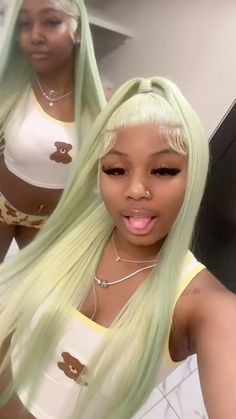 - 𝗳𝗼𝗹𝗹𝗼𝘄 𝟰 𝗺𝗼𝗿𝗲 ➚➚➚ Girly Hairstyles, Frontal Hairstyles, Hair Laid, Frontal Wig, Best Friend Goals, Pretty Selfies, Frontal Wigs, Hairstyle Ideas