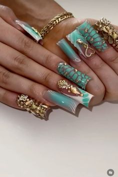 Snake Charm Nails, Turquoise And Brown Nails, Arizona Nails Designs, Whimsical Nail Designs, Baddie Y2k Nails, Y2k Junk Nails, Extra Bling Nails, Maximalism Nails, Extravagant Nails Designs