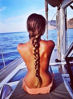 #sailing #girl Preppy Hairstyles, Pool Hairstyles, Trik Fotografi, Long Braids, Hair Envy, Beach Hair, Looks Style, Hair Dos, Gorgeous Hair