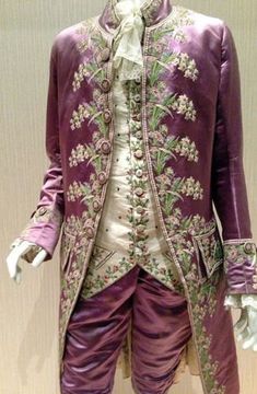 18th Century, Outlander, Versailles, Men's French Court FROCK and WAISTCOAT (Trousers Not Included) 18th Century Mens Fashion, 1700 Fashion, 18th Century Costume, 18th Century Clothing, Century Dress, Silk Coat, 18th Century Fashion, Silk Outfit, Period Outfit