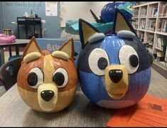 Best Decorated Pumpkin Ideas, Bluey Themed Pumpkins, Painted Pumpkin Ideas Bluey, Pumpkin Decorating Ideas Bluey, Bluey And Bingo Pumpkin, Bluey Character Pumpkins, Bluey Bingo Pumpkin, Bluey Pumpkin Decorating, Bluey Cartoon Pumpkins