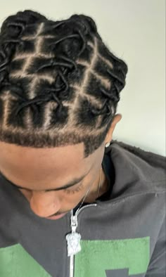 Twist Locs Men, Hairstyles For Dreads Men, Barrel Twist Locs Men, Barrel Twist Locs, Retwist Styles, Tapered Hairstyles, Twist Locs