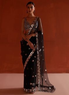 Black Mirror Embellished Net Saree Set Angad Singh - Fabilicious Fashion Black Net Saree, Mirror Work Saree, Leather Applique, Silver Blouse, Saree And Blouse, Zari Embroidery, Padded Blouse, Saree Designs Party Wear, Black Saree