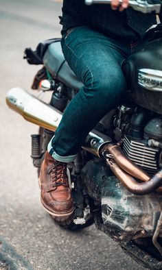 Red Wing 1907 Outfit, Red Wing 1907, Heritage Workwear, David Beckham Style Outfits, Red Wing Style, Men Styling, David Beckham Style, Bike Travel, Abercrombie Men