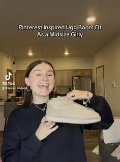 Style ultra mini Ugg boots for fall! Featuring my favorite booties Ultra Mini Ugg Boots, Style Uggs, How To Style Uggs, Ultra Mini Ugg, Mini Ugg Boots, Halloween Travel, Boots For Fall, Midsize Style, Birthday Fits