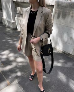 Minimal Outfit Summer, Minimal Outfit, Outfits Summer, Lady Dior Bag, Lady Dior, Dior Bag, Luxury Bags