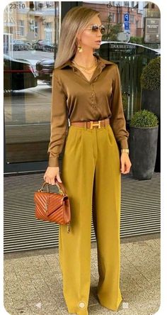 Dark Autumn, Yellow Pants, Elegante Casual, Looks Street Style, Looks Chic