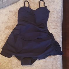 Nwot Adorable Profile By Gottex Size 6 (Fits More Like A Size 4) Tummy Control Skirted Royal/Navy Ruched Middle And Sides. One Piece W Detachable Straps And Soft Cups - Has A Little Skirt. Blue Fitted Swimwear With Ruched Back, Blue Ruched Swim Skirt For The Pool, Blue Ruched Fitted Swim Skirt, Fitted Ruched Blue Swim Skirt, Fitted Blue Ruched Swim Skirt, Fitted Ruched Bottoms For Pool, Fitted Ruched Swim Skirt For Pool, Fitted Swim Skirt With Ruched Sides, Fitted Ruched Casual Swimwear