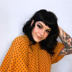 Rockabilly Short Hair, Bettie Bangs Short Hair, Lush Hair, Hairstyles For Fat Faces, Chop Chop, Hair 2024, Haircuts For Wavy Hair, Hair Styles 2017, Edgy Hair