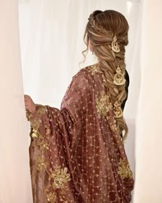 Mehndi Hairstyles, Cute Quick Hairstyles, Bridal Dresses Pakistan