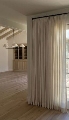 Minimal Neutral Kitchen, Lights Ideas Living Room, Bedroom Curtains Aesthetic, Living Room Lights Ideas, Light Ideas Living Room, Room Lights Ideas, Airy Window Treatments, Color Living Room Ideas, Living Room Ideas Colorful