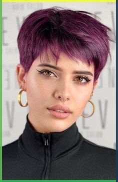 Pixie Hairstyles Purple, Short Purple Hair Pixie, Purple Pixie Haircut, Feminine Pixie Haircut Round Faces, Pixie Hair Color Ideas, Dyed Pixie Cut, Colored Pixie, Purple Pixie Cut, Coloured Pixie Cut