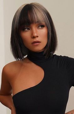 Chin Length Haircuts, Blonde Bob Haircut, Bob Hair Color, Bangs Long, Bob Haircut With Bangs, Trendy Hair Color, Short Hair With Bangs, Bob Haircut, Bob Haircuts