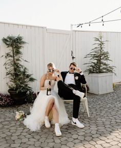 TWM Real Bride, Brick and Ivey Wedding Photos, Trendy Wedding Photo Inspo, Wedding Dress with Nike Shoe Sneakers Edgy Wedding, Pre Wedding Photoshoot Outfit, Wedding Picture Poses, White Magnolia, Wedding Photos Poses, Courthouse Wedding, Cute Wedding Ideas, Civil Wedding, Atlanta Wedding