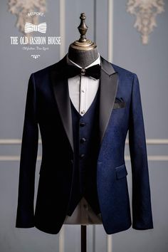 Engagement Dress For Men Tuxedo, Tuxedo For Engagement Indian, Tucsido Groom, Engagement Suit For Men, Wedding Dresses 2023 Bridal Collection, Engagement Tuxedo For Men, Tuxedo For Men Wedding Classy Indian, Engagement Suits For Men, Marriage Suits For Men