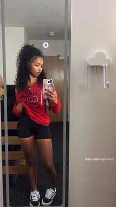 Short Shorts Outfit Baddie, Shorts Outfits Ideas, College Outfits Black Women, College Outfits Black, Outfits Black Women Summer, Summer Outfits Black Women, Cute Easy Outfits For School, Baddie Summer Outfits, Outfits Black Women