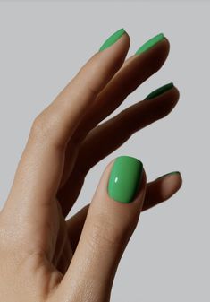 Kelly Green Nail Polish, Shades Of Green Nails, Kelly Green Nails, Green Nail Colors, Shade Nails, Polished Nails, Creative Styling, Health And Wealth