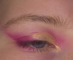 Gold Pink Makeup Look, Pink Eyeshadow With Eyeliner, Gold And Pink Eye Makeup, Rosetta Fairy Makeup, Pink Yellow Eyeshadow, Yellow Pink Makeup, Pink And Yellow Makeup Looks, Orange Fairy Makeup, Pink And Gold Eyeshadow Looks