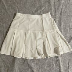 Brand New Condition. Stretchy Waist. Cheer Preppy, Couture Skirts, White Pleated Skirt, Skirts White, High Waisted Bottoms, White Skirts, Cream White, Pleated Skirt, Womens Skirt