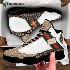 Custom Jordan, Gucci Bee, Hype Clothing, Gucci Gifts, Shoes Gucci, Best Shoes For Men