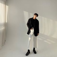 Formal Attire For Men Korean, Gary Costume, Monochrome Outfit Men, How To Wear Shirt, Formal Attire For Men, Men's Outfit By Occasions, Singapore Fashion, Black And White Suit