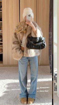 Teddy Jacket Outfit, Las Vegas Outfit, December Outfits, Nyc Fits, Winter Fit, Outfit Inspo Casual, Paris Outfits, Fall Fits, Winter Fits