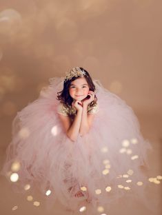 7th Birthday Girl Photoshooting Ideas, 7 Birthday Photoshoot Ideas, Princess Photo Shoot Ideas, Birthday Girl Photoshooting, Princess Photoshoot Ideas, 7th Birthday Girl Ideas, Photoshoot Ideas For Kids, Sweet Dandelion