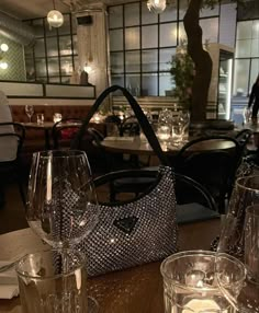 Silver Luxury Aesthetic, Jewelry With Wire, Heal Myself, Georgina Sparks, Trending Aesthetic, Prada Vintage, Prada Purses, Glitter Bag, Prada Handbag