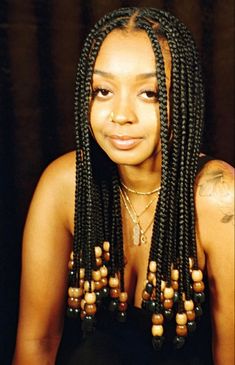 Wooden Beads Braids, Braided Bob With Beads, Box Braids With Beads At The End, Summer Braids With Beads, Braids With Wooden Beads, Box Braids Beads, Box Braids With Beads, Beaded Braids