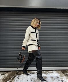 Street Style 2023, Fashion Gone Rouge, Style 2023, Look Of The Day, Beautiful Boots, Boots Outfit, Business Fashion, Thigh Highs, Over The Knee