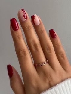 Short, dark red nails with swirly negative space Red White And Gold Nails, Short Red Nails, Red And Gold Nails, Maroon Nails, Christmas Gel Nails, Simple Gel Nails, Minimal Nails, White Nail